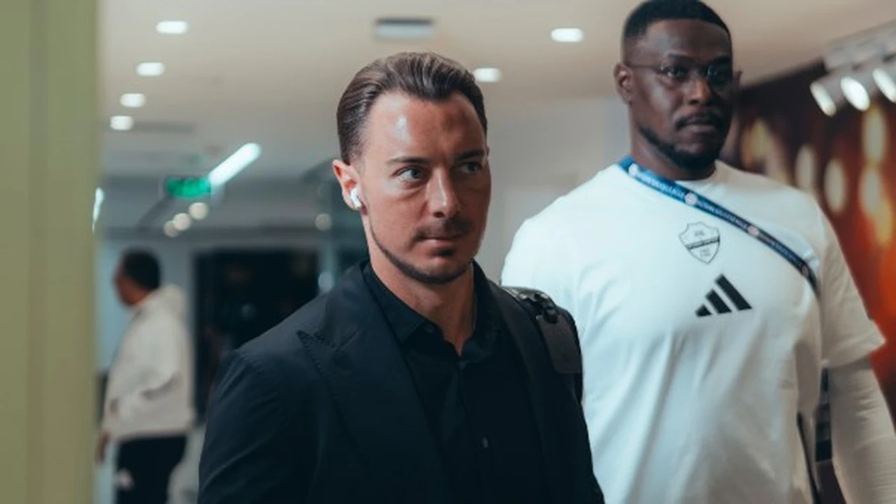 من خسارة الفتح إلى صدارة الدوري السعودي.. يايسله يصنع دفاع الأهلي الحديدي